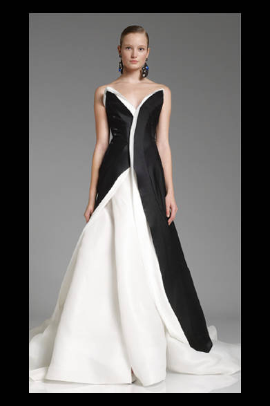 <strong>DONNA KARAN NEW YORK｜ダナ キャラン ニューヨーク</strong>　2012-13年秋冬プレコレクション速報