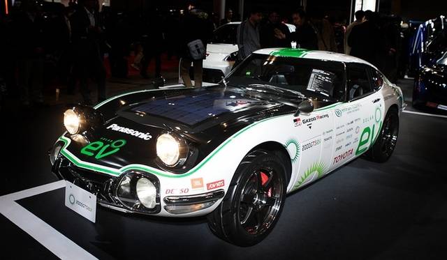 東京オートサロン2012｜<strong>トヨタ2000GTソーラーEV｜TOYOTA 2000GT SolarEV</strong>