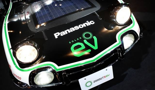 東京オートサロン2012｜<strong>トヨタ2000GTソーラーEV｜TOYOTA 2000GT SolarEV</strong>