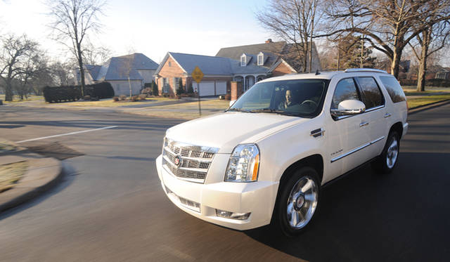 <strong>CADILLAC ESCALADE｜キャデラック エスカレード</strong>　