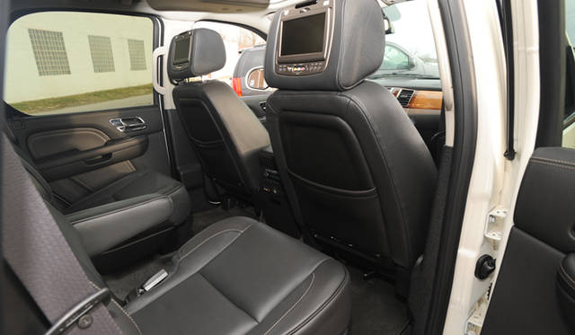 <strong>CADILLAC ESCALADE｜キャデラック エスカレード</strong>　