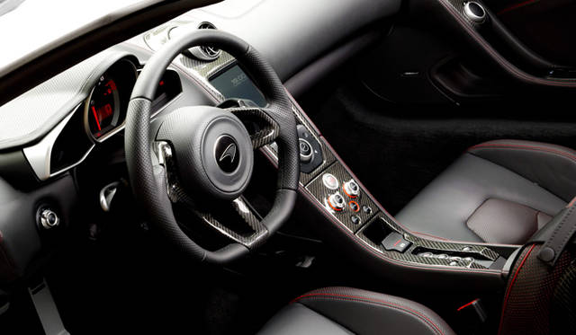 <strong>McLaren MP4-12C｜マクラーレン MP4-12C </strong>