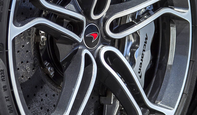 <strong>McLaren MP4-12C｜マクラーレン MP4-12C </strong>