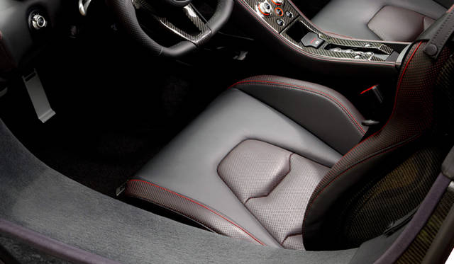 <strong>McLaren MP4-12C｜マクラーレン MP4-12C </strong>