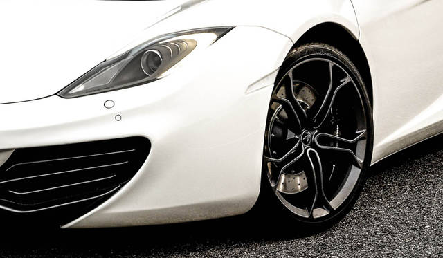 <strong>McLaren MP4-12C｜マクラーレン MP4-12C </strong>