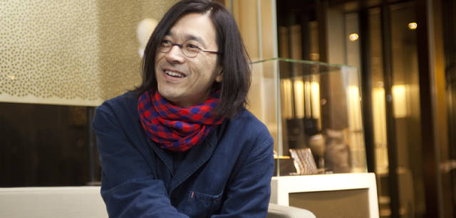 <strong>GIORGIO ARMANI｜ジョルジオ アルマーニ</strong>　冗談まじりで気さくな祐真氏。