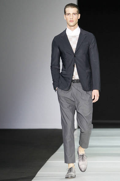 <strong>GIORGIO ARMANI｜ジョルジオ　アルマーニ</strong>　