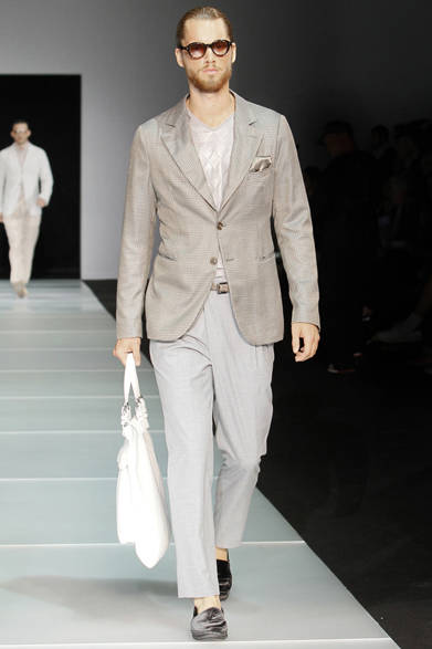 <strong>GIORGIO ARMANI｜ジョルジオ　アルマーニ</strong>　