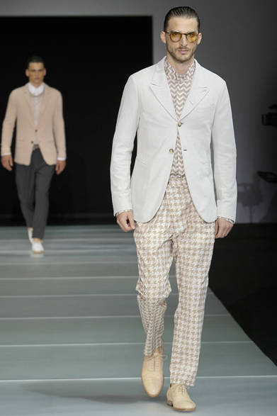 <strong>GIORGIO ARMANI｜ジョルジオ　アルマーニ</strong>　