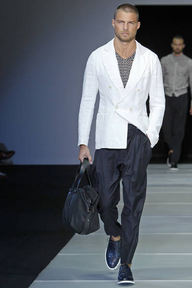 <strong>GIORGIO ARMANI｜ジョルジオ　アルマーニ</strong>　