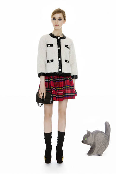<strong>MOSCHINO CHEAP&CHIC｜モスキーノ チープ＆シック</strong>　2012-13年秋冬プレコレクション速報