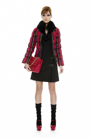 <strong>MOSCHINO CHEAP&CHIC｜モスキーノ チープ＆シック</strong>　2012-13年秋冬プレコレクション速報