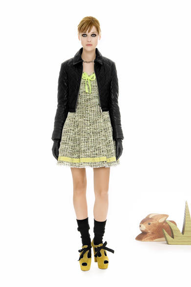 <strong>MOSCHINO CHEAP&CHIC｜モスキーノ チープ＆シック</strong>　2012-13年秋冬プレコレクション速報