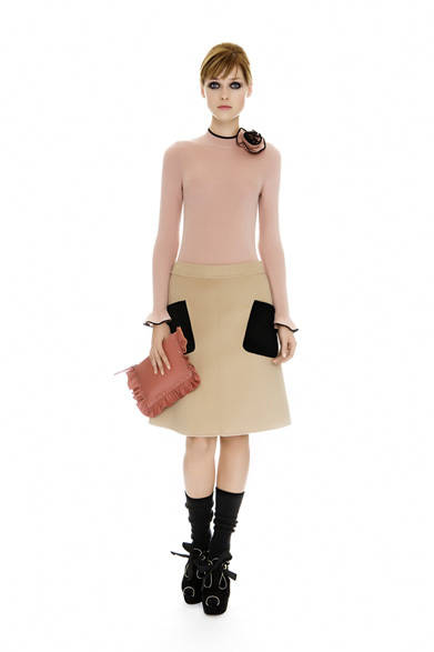 <strong>MOSCHINO CHEAP&CHIC｜モスキーノ チープ＆シック</strong>　2012-13年秋冬プレコレクション速報