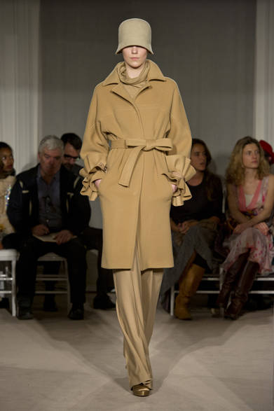 <strong>ALBERTA FERRETTI｜アルベルタ フェレッティ</strong>　2012-13年秋冬プレコレクション速報