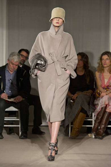 <strong>ALBERTA FERRETTI｜アルベルタ フェレッティ</strong>　2012-13年秋冬プレコレクション速報