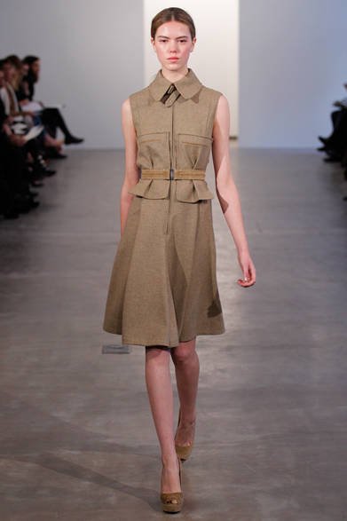 <strong>Calvin Klein｜カルバン・クライン</strong>　2012-13年秋冬プレコレクション速報　© 2011 Dan Lecca. 