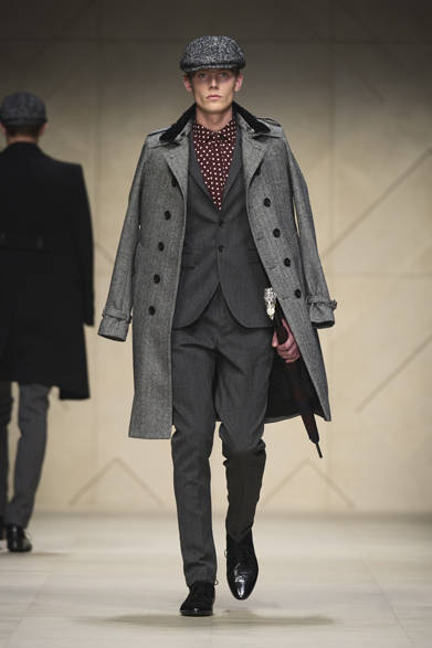 <strong>BURBERRY PRORSUM｜バーバリー プローサム</strong>　©BURBERRY