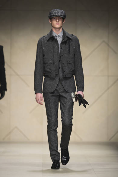 <strong>BURBERRY PRORSUM｜バーバリー プローサム</strong>　©BURBERRY