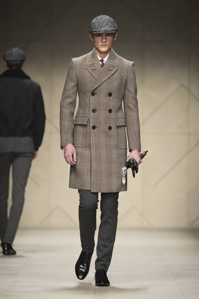 <strong>BURBERRY PRORSUM｜バーバリー プローサム</strong>　©BURBERRY