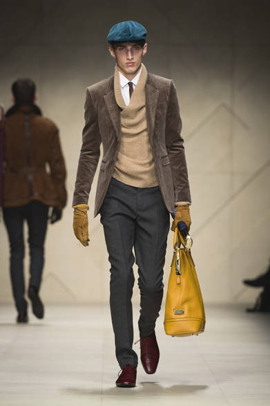 <strong>BURBERRY PRORSUM｜バーバリー プローサム</strong>　©BURBERRY