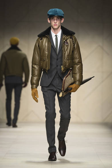 <strong>BURBERRY PRORSUM｜バーバリー プローサム</strong>　©BURBERRY