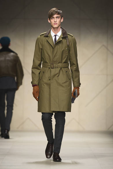 <strong>BURBERRY PRORSUM｜バーバリー プローサム</strong>　©BURBERRY