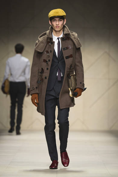 <strong>BURBERRY PRORSUM｜バーバリー プローサム</strong>　©BURBERRY