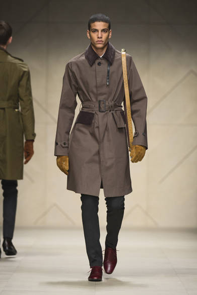 <strong>BURBERRY PRORSUM｜バーバリー プローサム</strong>　©BURBERRY