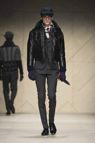 <strong>BURBERRY PRORSUM｜バーバリー プローサム</strong>　©BURBERRY