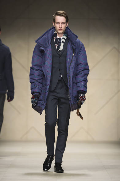 <strong>BURBERRY PRORSUM｜バーバリー プローサム</strong>　©BURBERRY