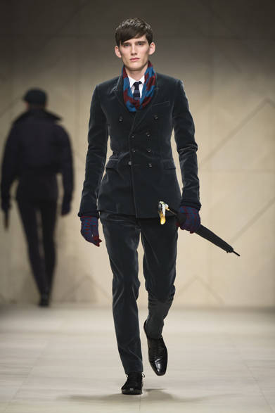 <strong>BURBERRY PRORSUM｜バーバリー プローサム</strong>　©BURBERRY