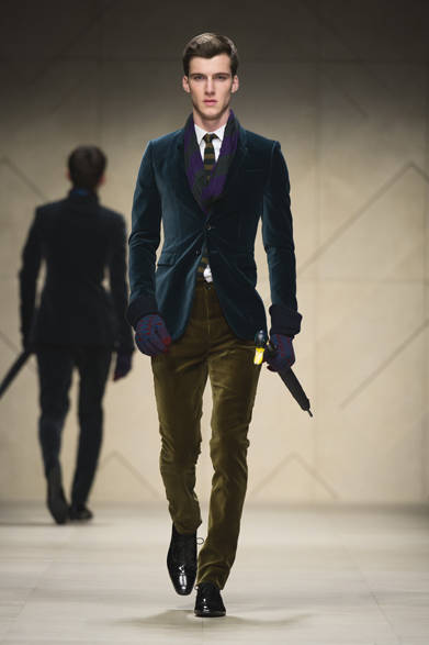 <strong>BURBERRY PRORSUM｜バーバリー プローサム</strong>　©BURBERRY