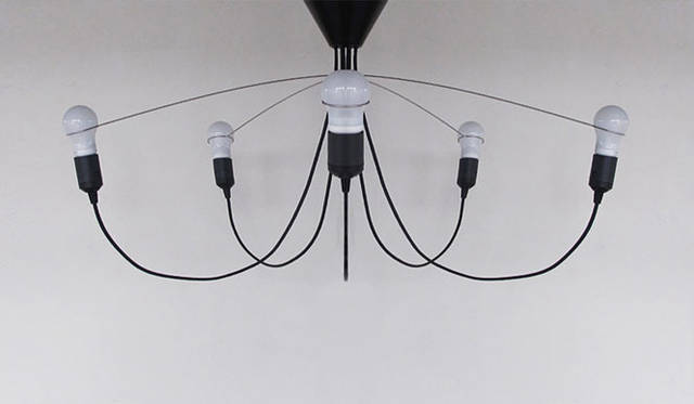 <strong>「Heavy Guy Chandelier（ヘビー・ガイ・シャンデリア）」</strong>