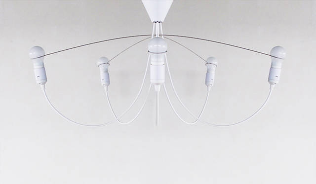 <strong>「Heavy Guy Chandelier（ヘビー・ガイ・シャンデリア）」</strong>