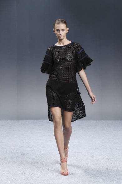 <strong>sacai｜サカイ</strong>　2012年春夏ウィメンズコレクション