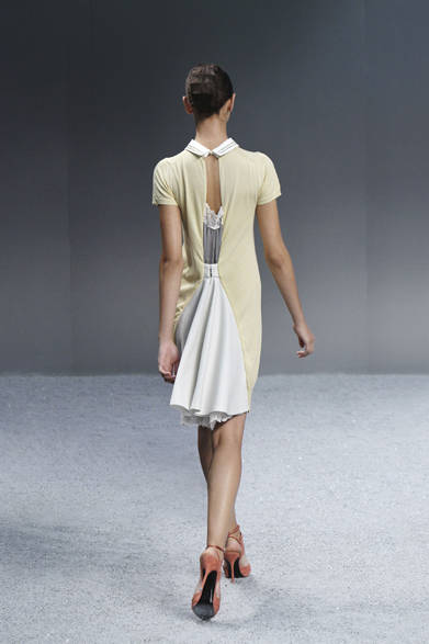 <strong>sacai｜サカイ</strong>　2012年春夏ウィメンズコレクション