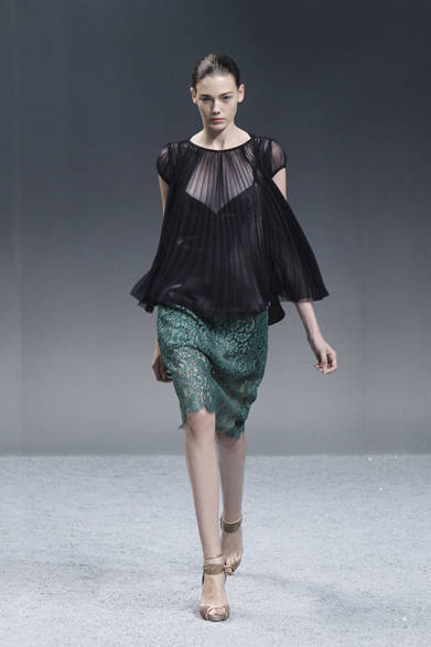 <strong>sacai｜サカイ</strong>　2012年春夏ウィメンズコレクション