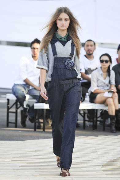 <strong>FACTOTUM femme｜ファクトタム ファム</strong>　2012年春夏コレクション<br /><br /><#IMAGELINK_EX_(auto)_(CT_2_25201_80)_(http://rumors.jp/factotum_femme/list.html?af=opn02_120220)_(_blank)_(rumors｜通販サイトへ)#>