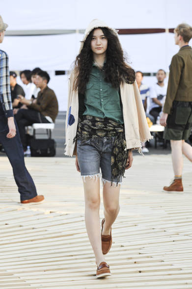 <strong>FACTOTUM femme｜ファクトタム ファム</strong>　2012年春夏コレクション<br /><br /><#IMAGELINK_EX_(auto)_(CT_2_25201_80)_(http://rumors.jp/factotum_femme/list.html?af=opn02_120220)_(_blank)_(rumors｜通販サイトへ)#>