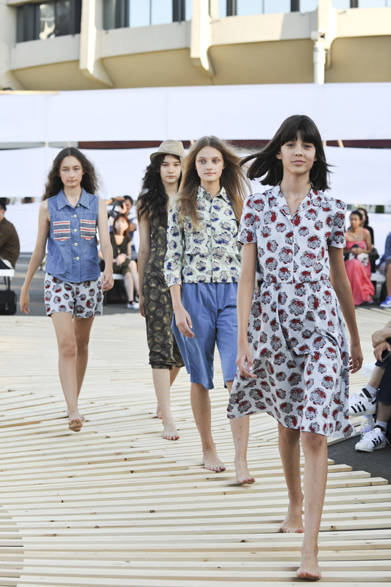 <strong>FACTOTUM femme｜ファクトタム ファム</strong>　2012年春夏コレクション<br /><br /><#IMAGELINK_EX_(auto)_(CT_2_25201_80)_(http://rumors.jp/factotum_femme/list.html?af=opn02_120220)_(_blank)_(rumors｜通販サイトへ)#>