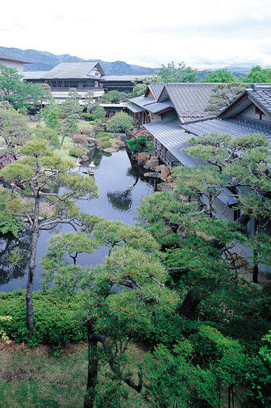 <strong>LLADRO｜リヤドロ</strong>　「リヤドロミュージアム・イン・常磐ホテル」　甲府市湯村温泉「常磐ホテル」