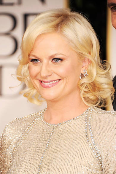 <strong>第69回ゴールデン・グローブ賞 授賞式スナップ</strong>　『パークス＆レクレーション』でTV部門最優秀女優賞候補になったエイミー・ポーラーは、ヴァン クリーフ＆アーペルのヴォリュート イヤクリップとリングを身に着けて。Amy Poehler-Van Cleef & Arpels©Photo by Frazer Harrison-Getty Images