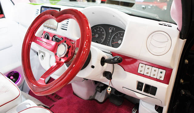 東京オートサロン2012｜<strong>ラブリイ｜尾林ファクトリー</strong>　ベース車: スズキ エブリイ