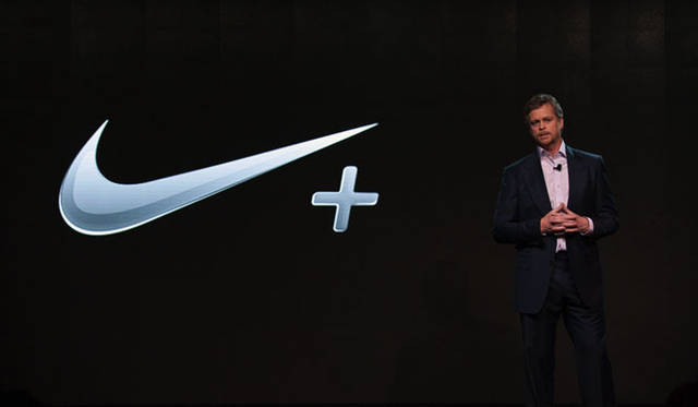 <strong>NIKE｜ナイキ</strong>　「NIKE+ FuelBand」　マーク・パーカー（ナイキCEO）