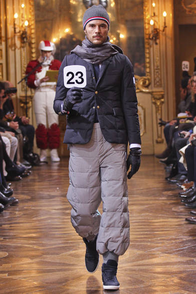 <strong>MONCLER GAMME BLEU｜モンクレール ガム・ブルー</strong>　©MONCLER