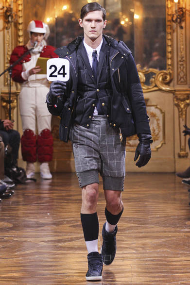 <strong>MONCLER GAMME BLEU｜モンクレール ガム・ブルー</strong>　©MONCLER