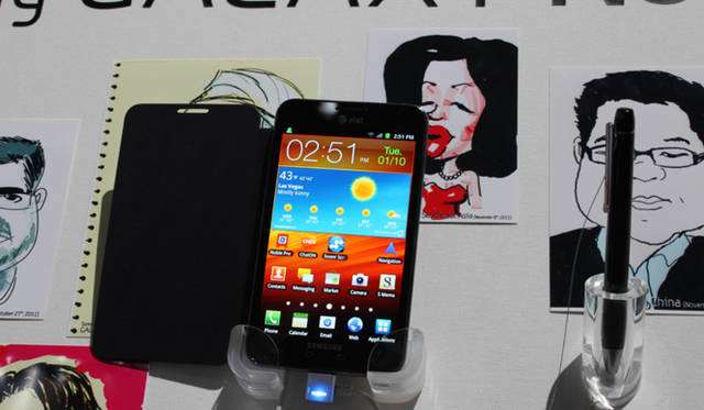 <strong>世界最大の家電見本市　CES 2012 現地レポート</strong>　サムスン電子の「Galaxy Note」。