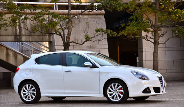 <strong>Alfa Romeo Giulietta｜アルファ ロメオ ジュリエッタ</strong>　