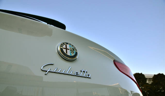 <strong>Alfa Romeo Giulietta｜アルファ ロメオ ジュリエッタ</strong>　